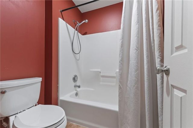 15780 S Bradley Drive, Olathe, KS 66062