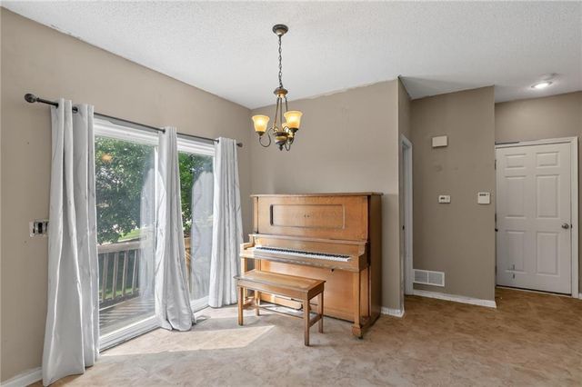 15780 S Bradley Drive, Olathe, KS 66062