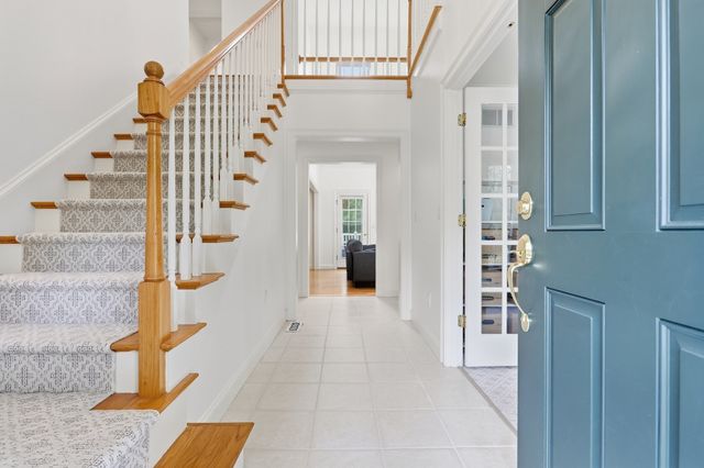 19 Meyer Hill 19, Acton, MA 01720