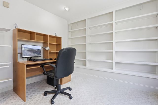 19 Meyer Hill 19, Acton, MA 01720