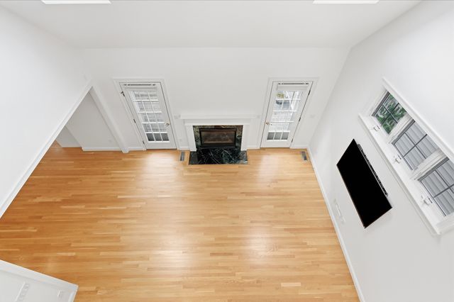 19 Meyer Hill 19, Acton, MA 01720