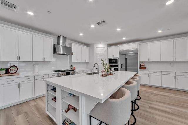 4583 Scenic Vista Dr, Folsom, CA 95630