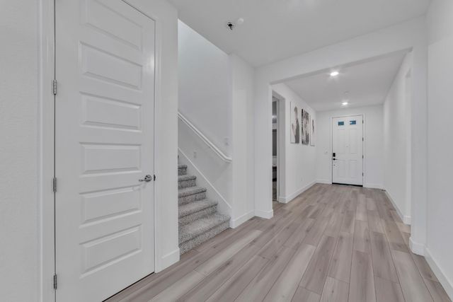 4583 Scenic Vista Dr, Folsom, CA 95630