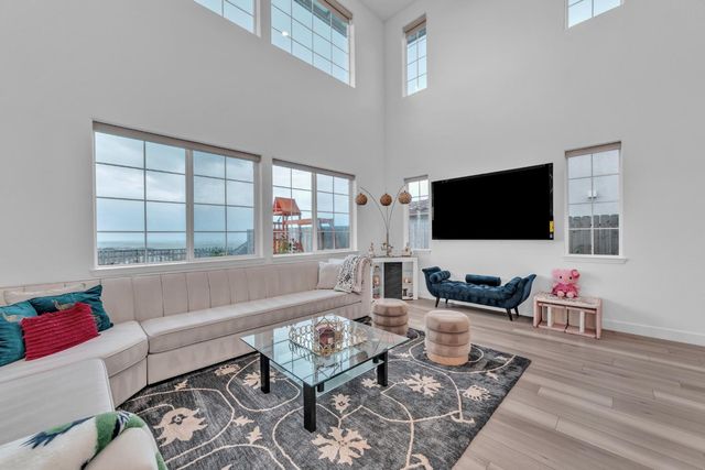 4583 Scenic Vista Dr, Folsom, CA 95630