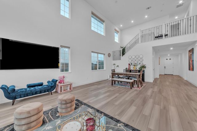 4583 Scenic Vista Dr, Folsom, CA 95630