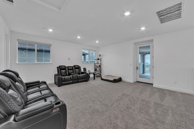 4583 Scenic Vista Dr, Folsom, CA 95630