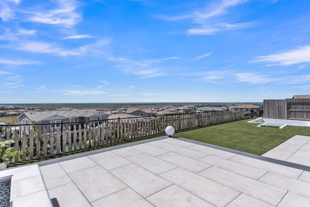 4583 Scenic Vista Dr, Folsom, CA 95630