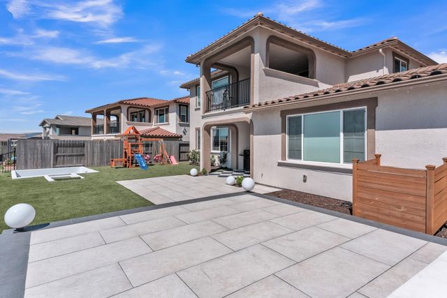 4583 Scenic Vista Dr, Folsom, CA 95630