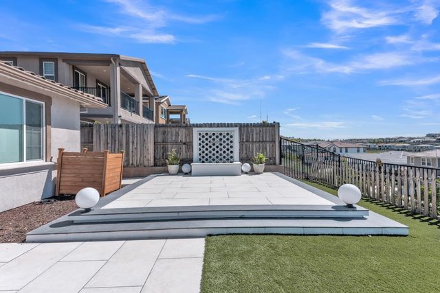 4583 Scenic Vista Dr, Folsom, CA 95630