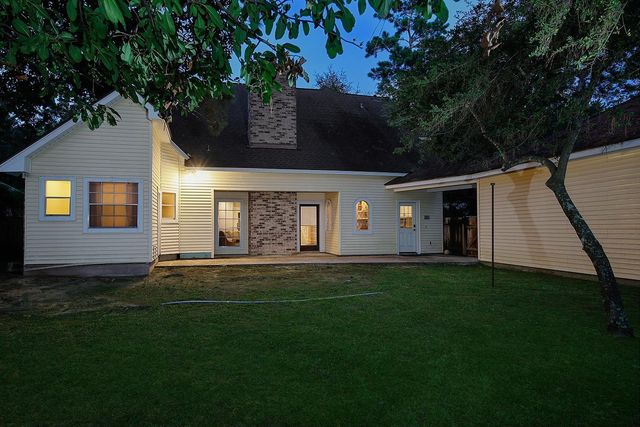 5 Indian Cedar Lane, The Woodlands, TX 77380