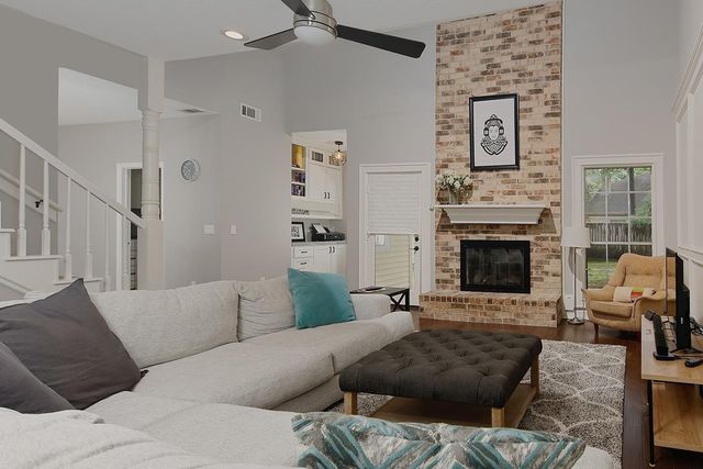 5 Indian Cedar Lane, The Woodlands, TX 77380