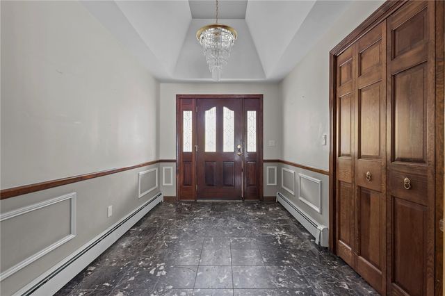 300 Twin River Road, Lincoln, RI 02865