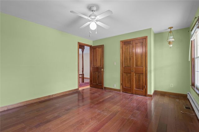 300 Twin River Road, Lincoln, RI 02865