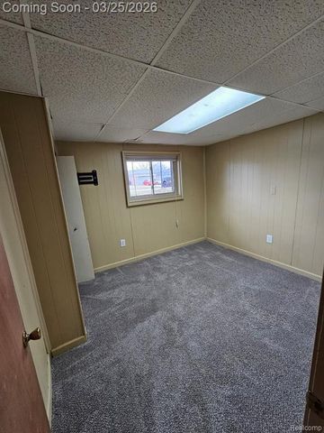 39360 Sunderland Drive, Clinton Township, MI 48038