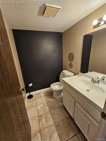 39360 Sunderland Drive, Clinton Township, MI 48038