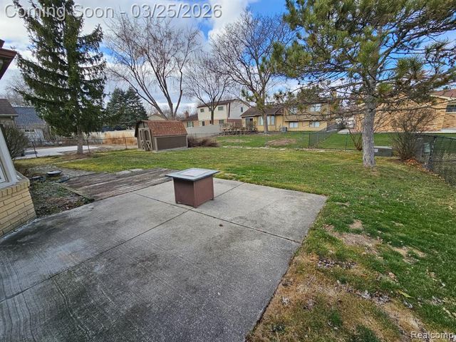 39360 Sunderland Drive, Clinton Township, MI 48038