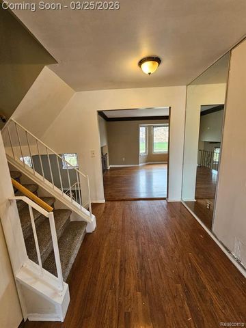 39360 Sunderland Drive, Clinton Township, MI 48038