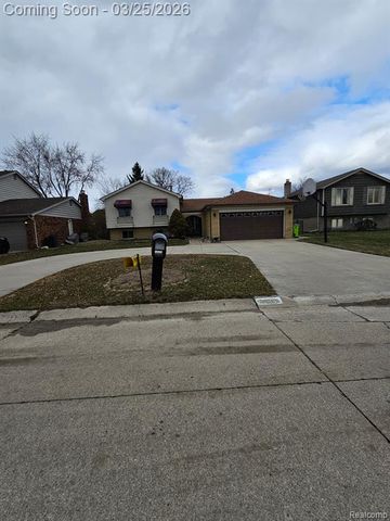 39360 Sunderland Drive, Clinton Township, MI 48038