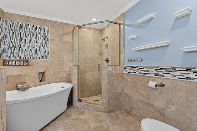 4 Palm Springs Court, Shalimar, FL 32579