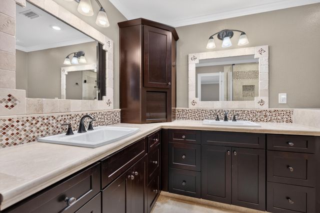 4 Palm Springs Court, Shalimar, FL 32579