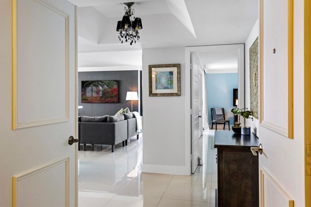 5510 N Ocean Drive 12a, Singer Island, FL 33404
