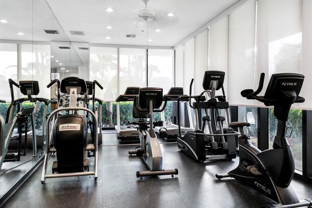 5510 N Ocean Drive 12a, Singer Island, FL 33404