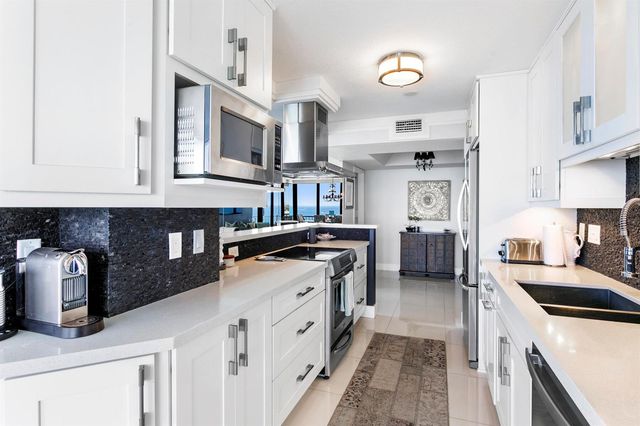 5510 N Ocean Drive 12a, Singer Island, FL 33404