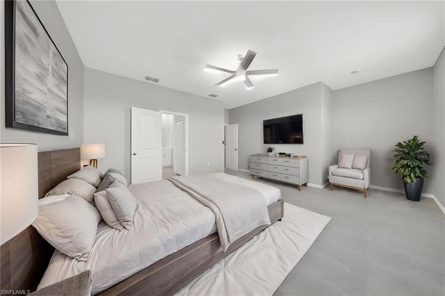 2898 Blossom WAY, Naples, FL 34120