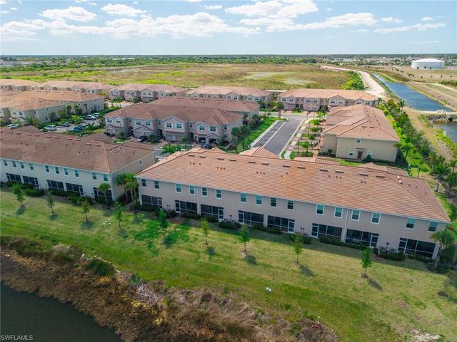 2898 Blossom WAY, Naples, FL 34120