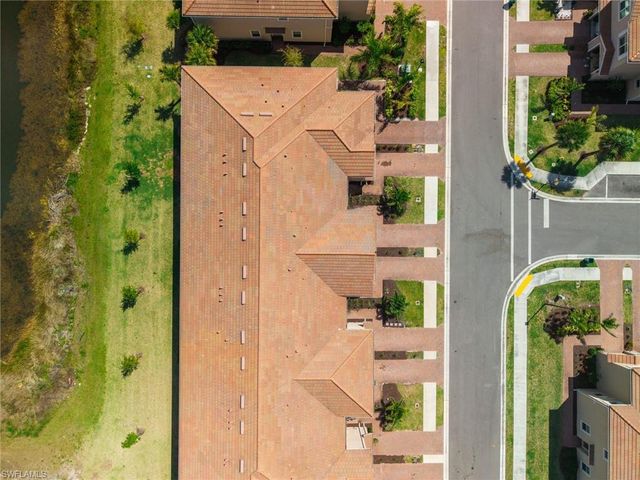 2898 Blossom WAY, Naples, FL 34120