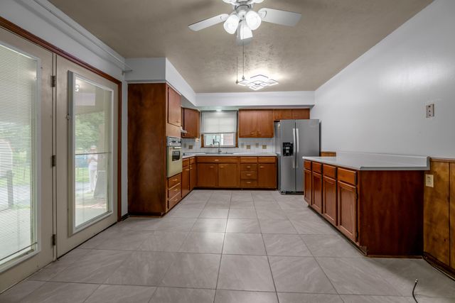 587 Cricklewood Drive, Lexington, KY 40505