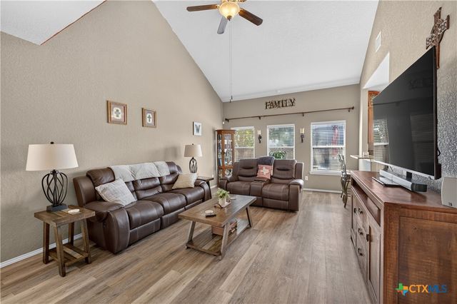301 Maple Way, New Braunfels, TX 78132