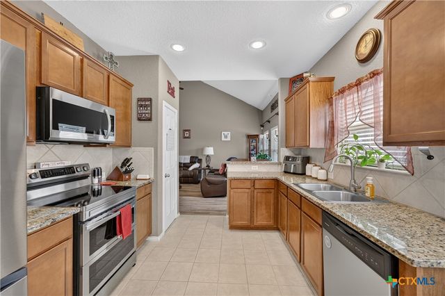 301 Maple Way, New Braunfels, TX 78132