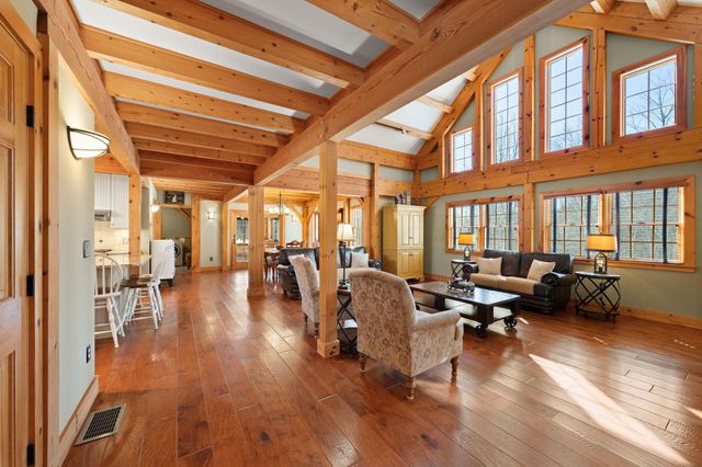 172 South Road, Deerfield, NH 03037