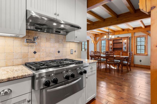 172 South Road, Deerfield, NH 03037