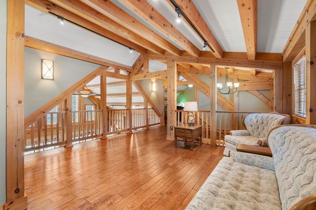 172 South Road, Deerfield, NH 03037