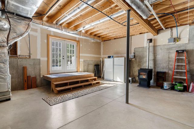 172 South Road, Deerfield, NH 03037