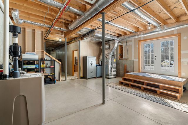 172 South Road, Deerfield, NH 03037