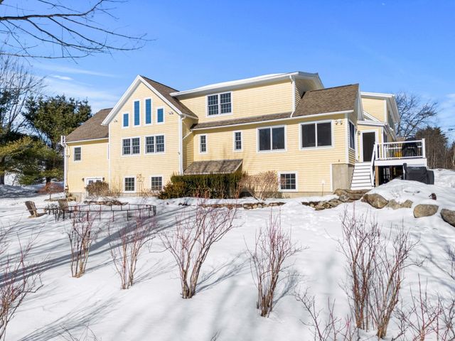 172 South Road, Deerfield, NH 03037
