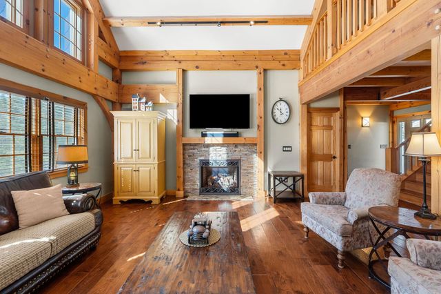 172 South Road, Deerfield, NH 03037