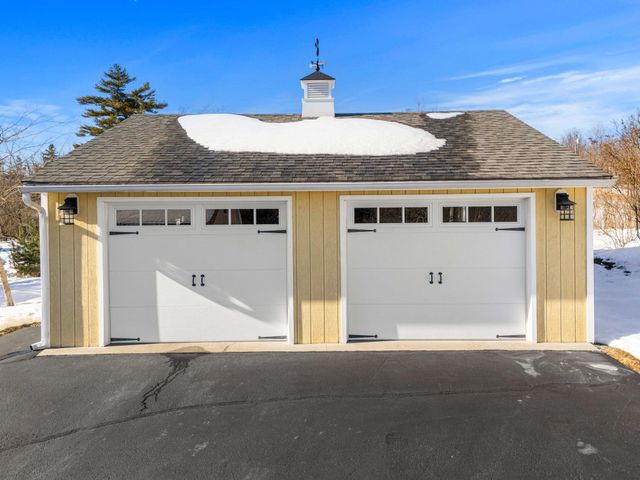 172 South Road, Deerfield, NH 03037