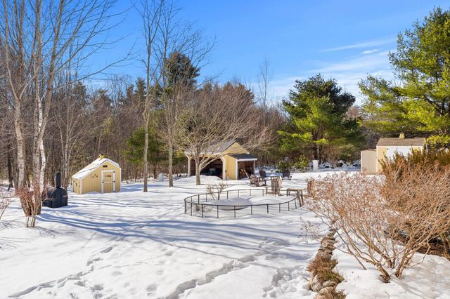 172 South Road, Deerfield, NH 03037