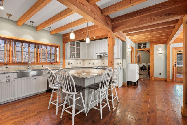 172 South Road, Deerfield, NH 03037