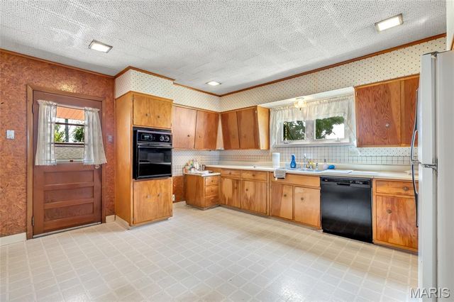 504 N 16th Street, Belleville, IL 62226