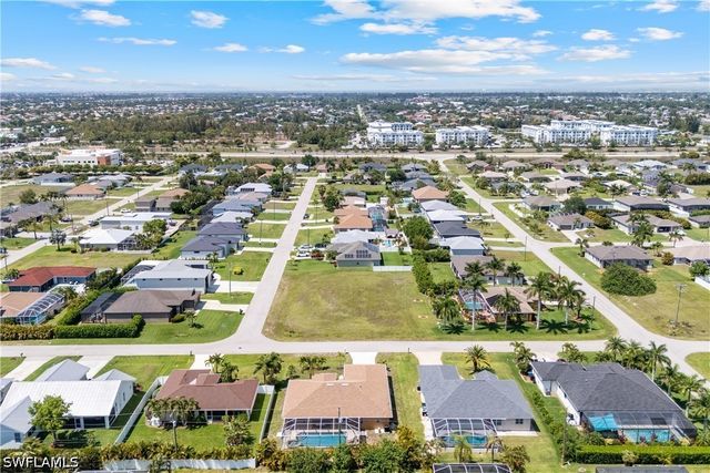 2228 SW 26th TER, Cape Coral, FL 33914