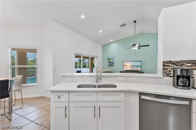 2228 SW 26th TER, Cape Coral, FL 33914