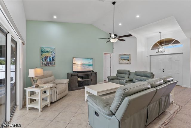 2228 SW 26th TER, Cape Coral, FL 33914