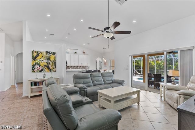 2228 SW 26th TER, Cape Coral, FL 33914
