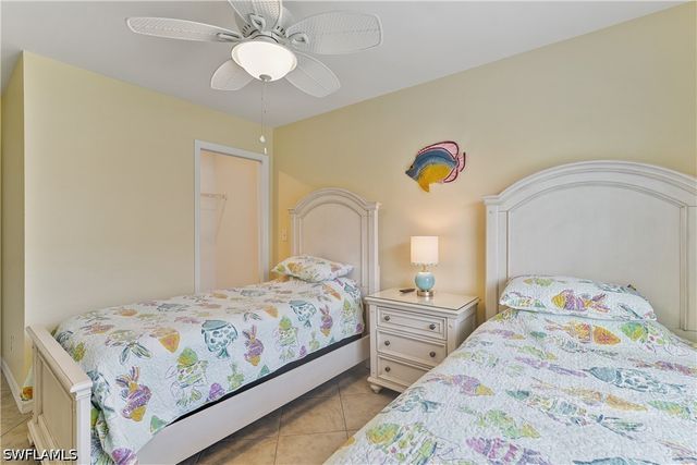 2228 SW 26th TER, Cape Coral, FL 33914