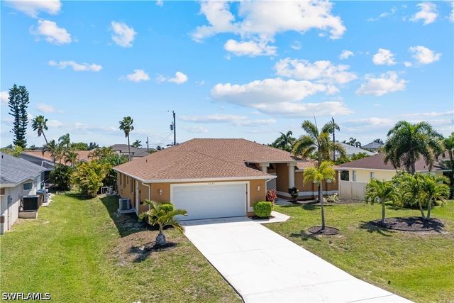 2228 SW 26th TER, Cape Coral, FL 33914